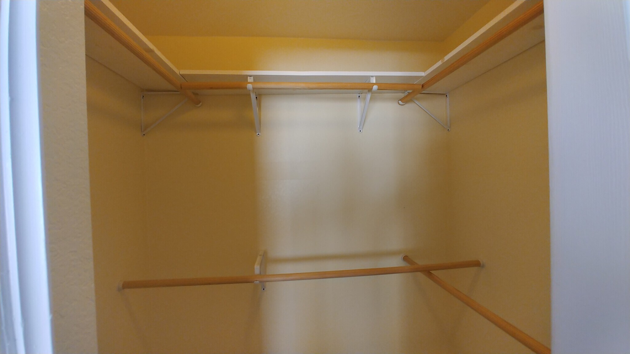 Master Closet - 539 Mallard Cir W