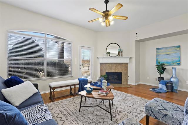 Building Photo - 11086 Mansfield Dr
