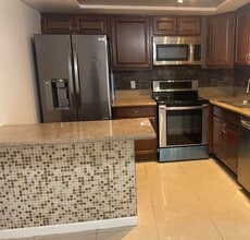 Building Photo - 4285 Oak Terrace Dr