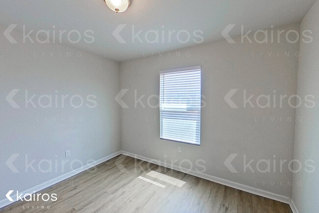 Building Photo - 157 Cora Rd