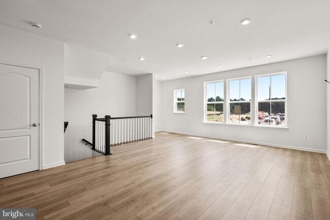 Building Photo - 8256 Longford Rd
