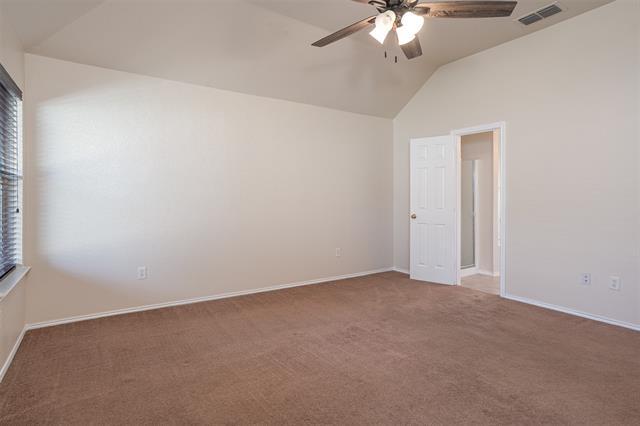Building Photo - 302 Howard Way Dr