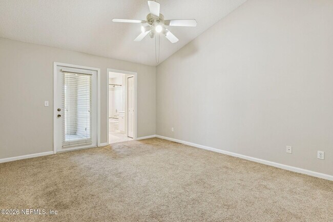 Building Photo - 800 Ironwood Dr