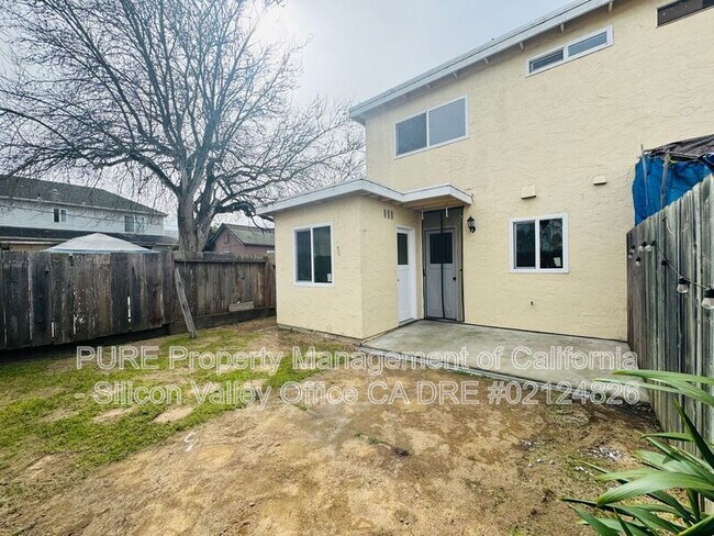 Building Photo - 115 Jefferson St