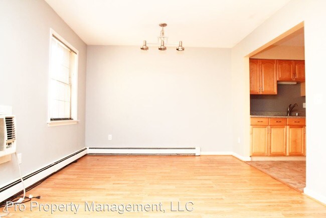 Building Photo - 18 Homestead Ln