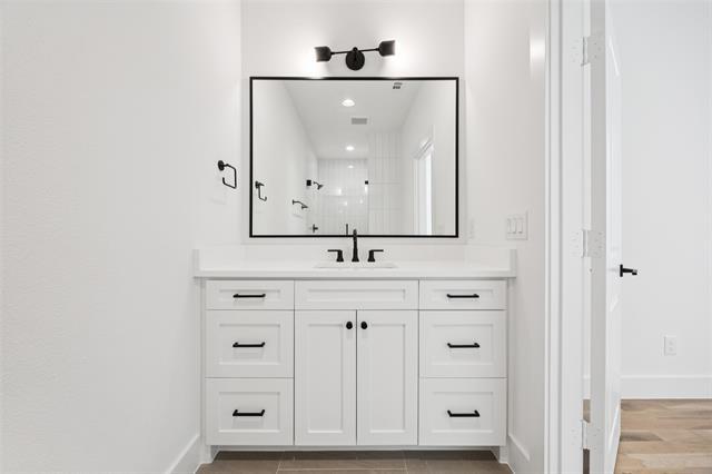 Building Photo - 5636 Winton St