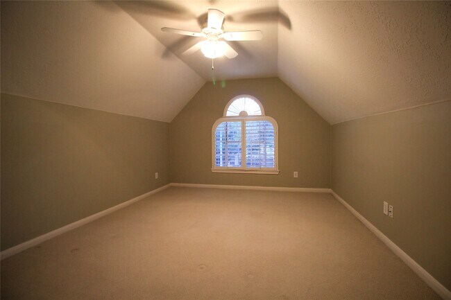 Building Photo - 3907 Princeton Park Ct