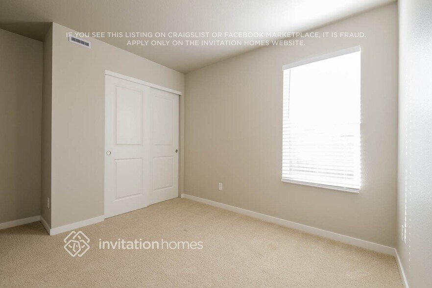 Building Photo - 957 Cascade Falls St