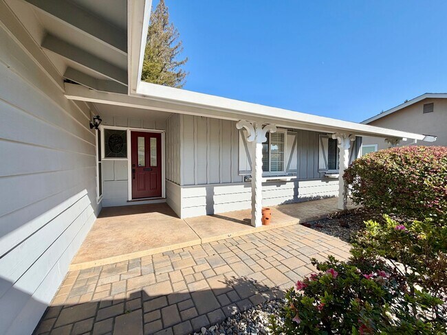 Building Photo - 3 Bedroom 2 Bathroom Single Level Napa Brown's Valley Home