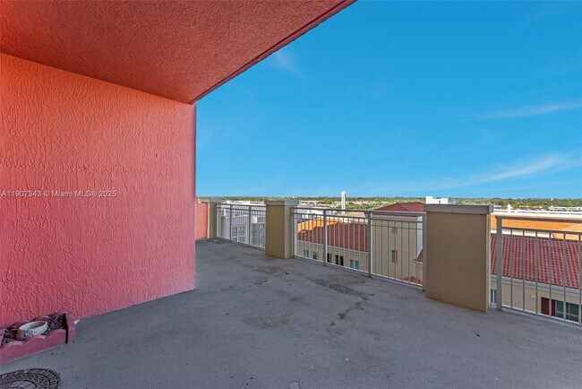 Building Photo - 7350 SW 89th St