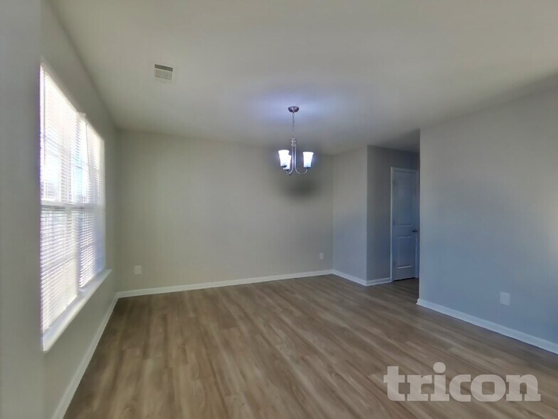 Building Photo - 3832 Hope Marian St