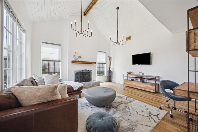 Building Photo - 2602 Nantucket Dr
