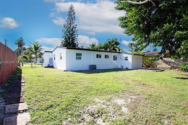 Building Photo - 6117 NW 27th St