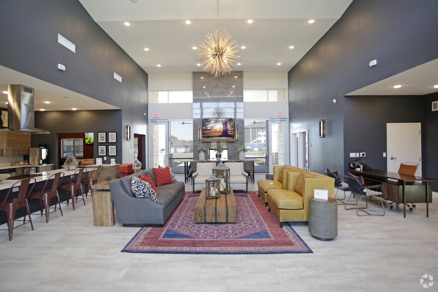 Primary Photo - Kinsley Forest