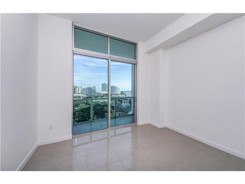 Building Photo - 500 Brickell Ave