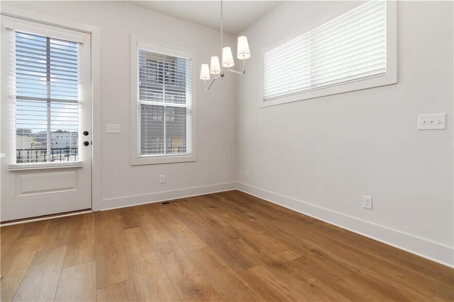 Building Photo - 964 Bibbs Circle NW