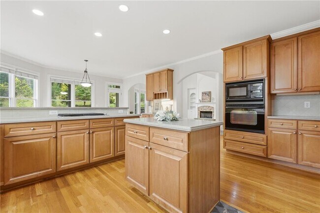 Building Photo - 3561 Carriage Glen Way