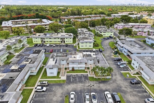 Building Photo - 7680 SW 82nd St