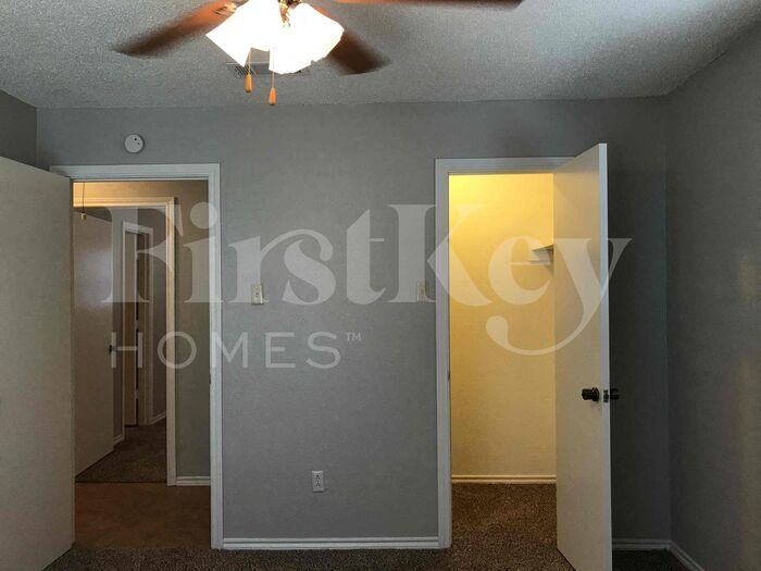 Building Photo - 4026 Cedar Creek Dr