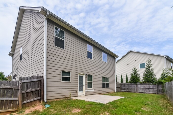 Building Photo - 1479 Wilford Dr NE