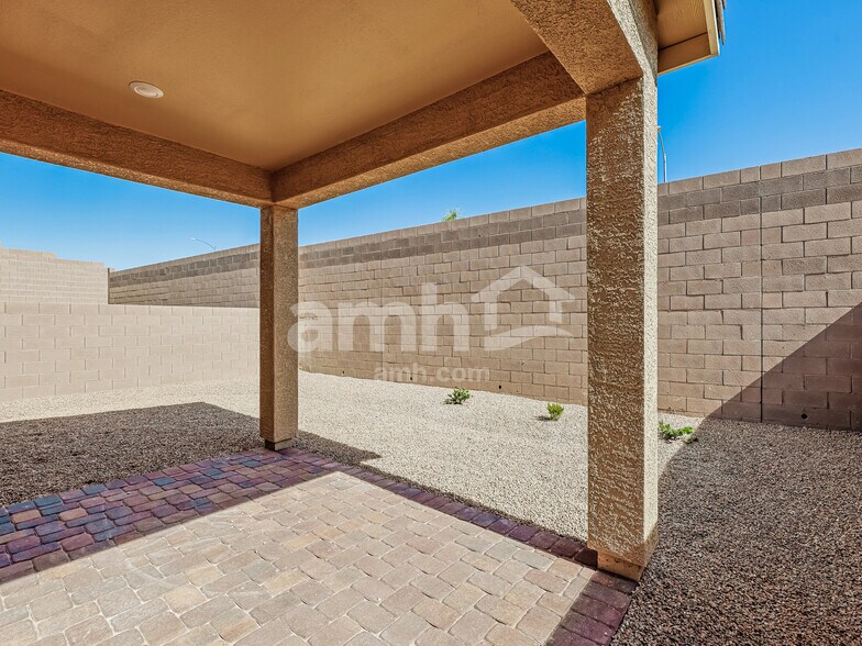 Building Photo - 7285 Arroyo Crossing Pkwy