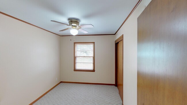 Building Photo - 4103 S 38th W Ave
