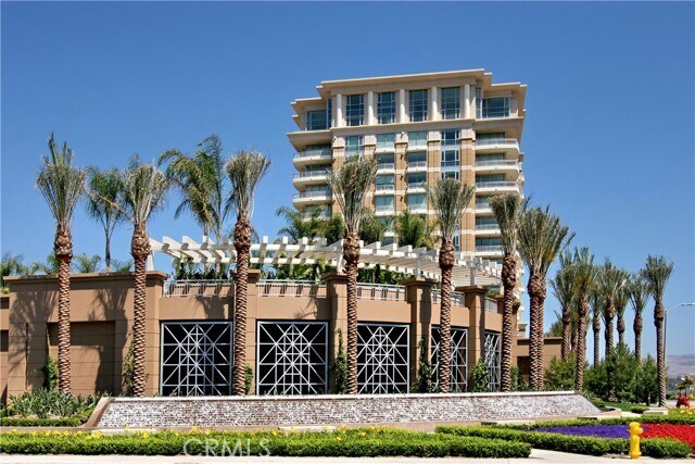 Building Photo - 5042 Scholarship