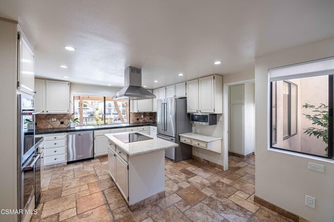 Building Photo - 1300 Bluesail Cir