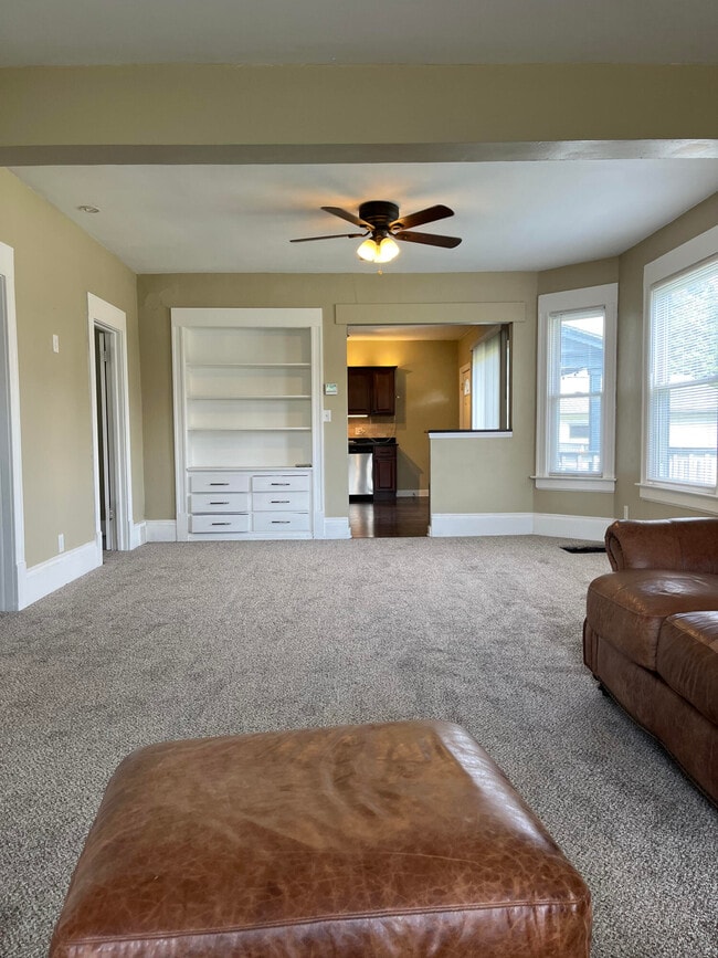 Building Photo - 602 Michigan Ave