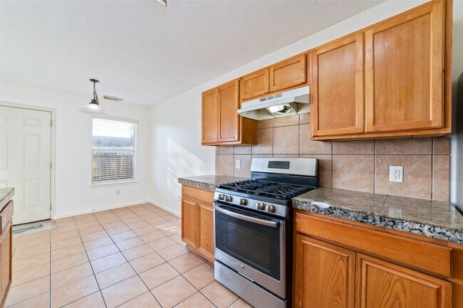 Building Photo - 3618 Windmill Village Dr