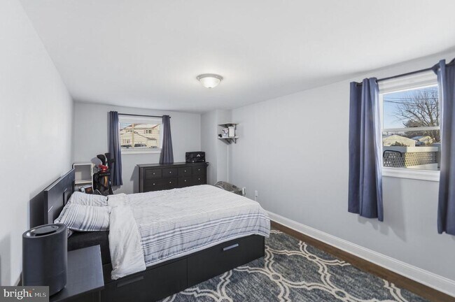 Building Photo - 38 Vine Way