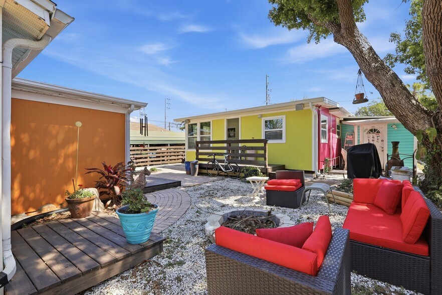 Building Photo - 587 Dixie Hwy