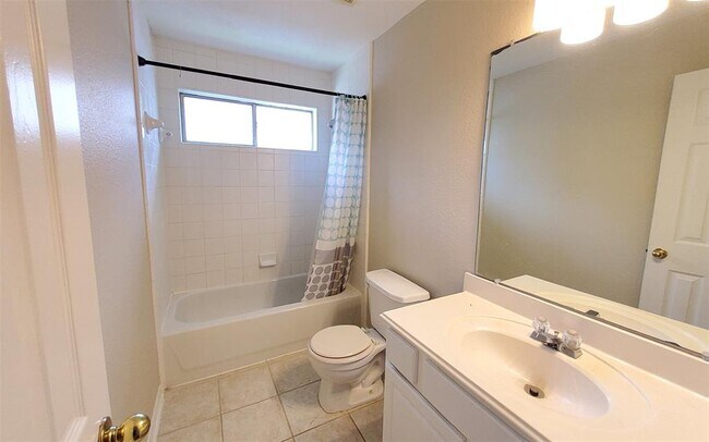 Building Photo - 2707 Sun Beam Ct
