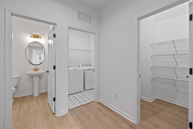 Building Photo - 1601 Malcus Ct