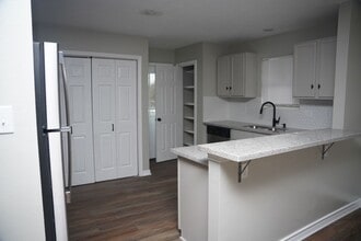 Building Photo - 4122 Tiffin St
