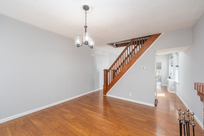 Building Photo - 505 Grundy St