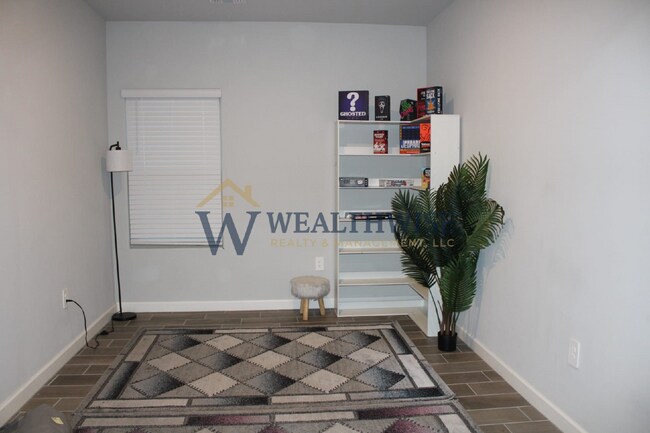 Building Photo - 8839 Baja Fairy Dr