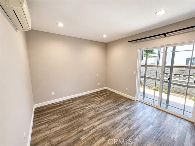 Building Photo - 7645 Amestoy Ave