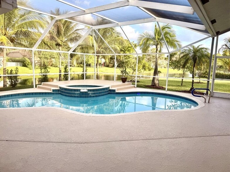 Building Photo - 5749 NW 101st Way