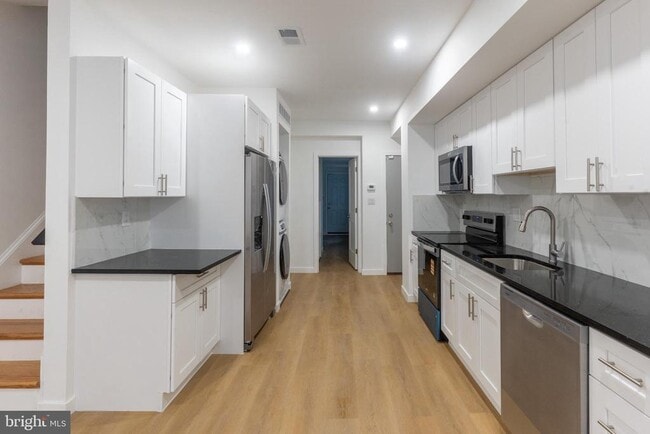 Building Photo - 3631 Warren St