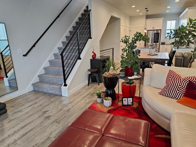 Building Photo - 10743 S Porcini Dr