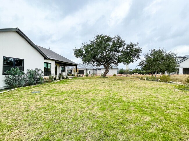 Building Photo - Copper Ridge Subdivision in New Braunfels