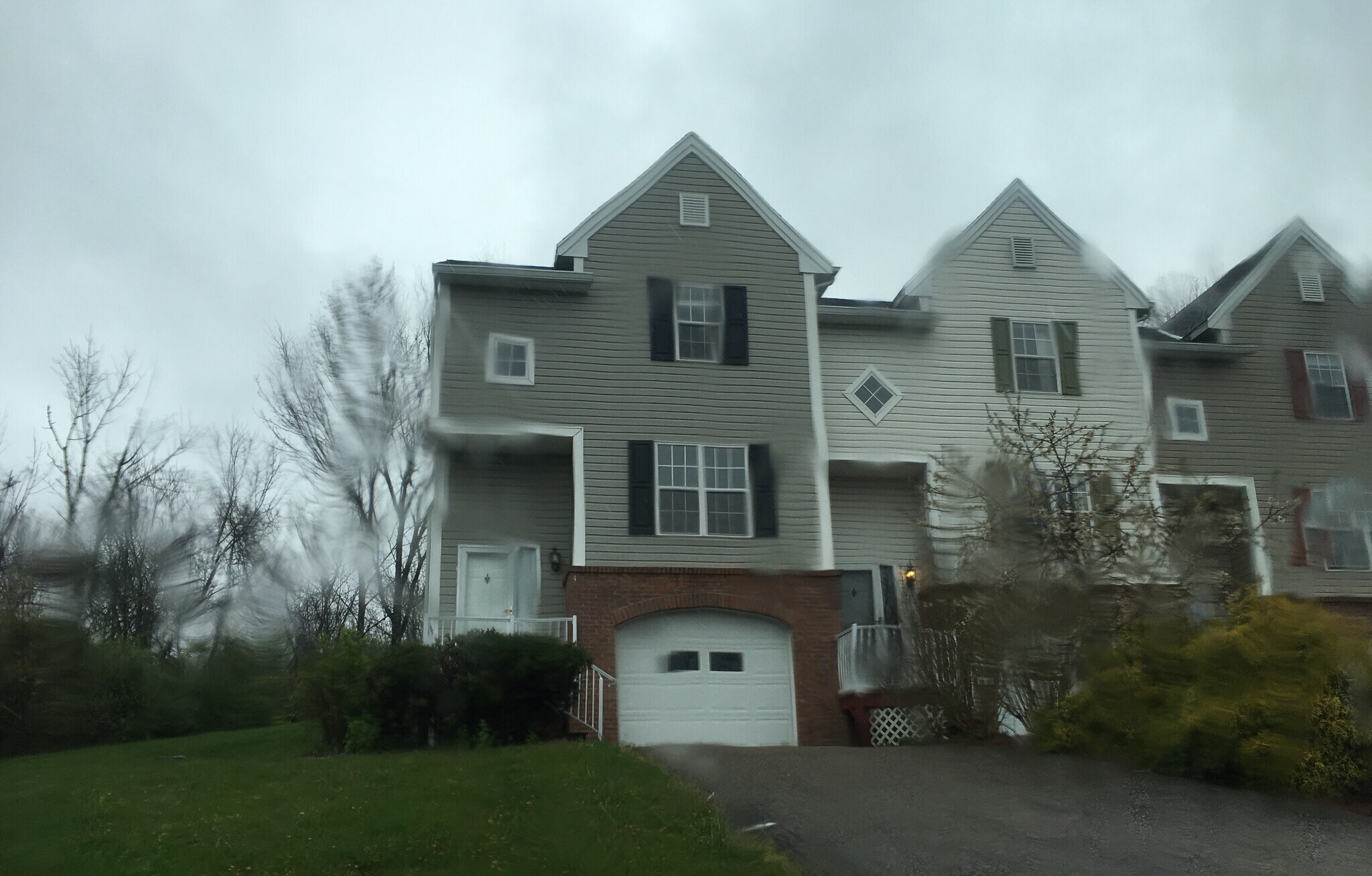 Rainy day - 44 Westfield Pl