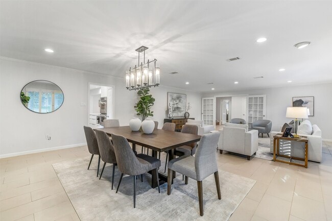 Building Photo - 12326 Old Oaks Dr