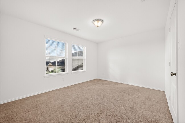Building Photo - 8114 Royal Palm Ct