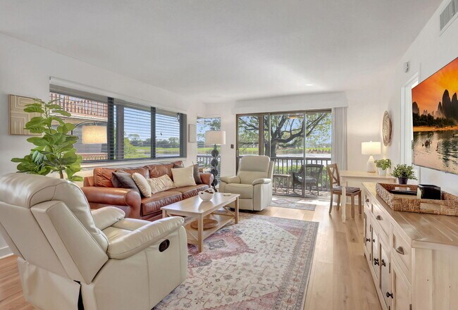 Building Photo - 334 Brackenwood Cir