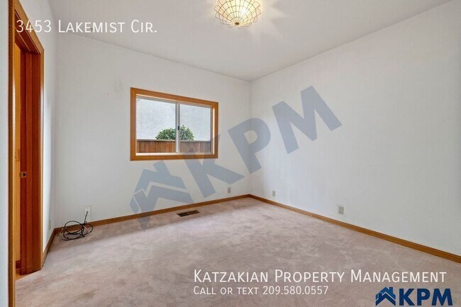 Building Photo - 3453 Lakemist Cir