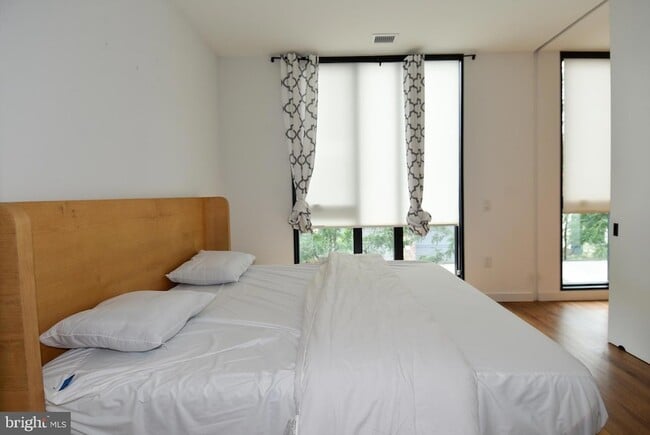 Building Photo - 57 N Street NW Unit UNIT 225