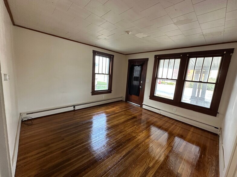 living room - 126 Pleasant St