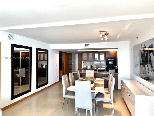 Building Photo - 1830 S Ocean Dr